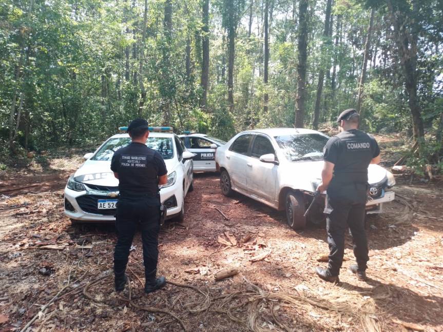 Enfrentamiento armado en Eldorado culminó con el secuestro de un automóvil robado